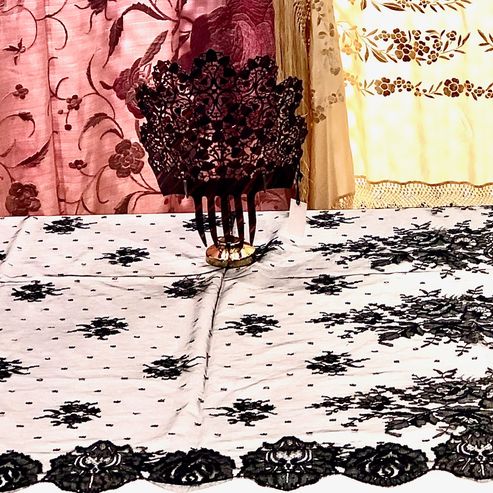mantilla chantilli