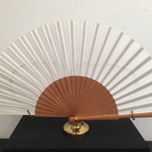 abanico en madera sin decoración