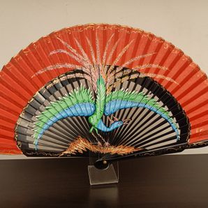 abanico pintado pavo real