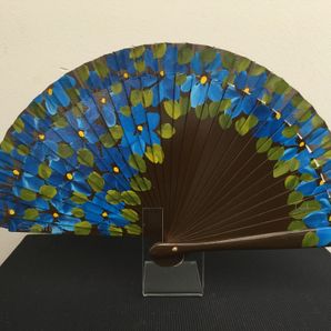 abanico pintado pavo real