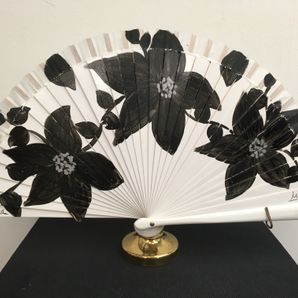 abanico pintado a mano