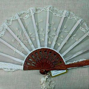 Diza-Dizal-Zadi - Abanicos de Sevilla abanico con diseño
